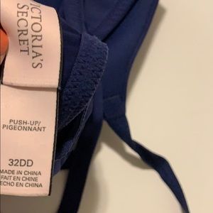 Victoria's Secret Intimates & Sleepwear - 5/$15 Victoria Secret Bra, 32DD Victoria's Secret Intimates & Sleepwear - 5/$15 Victoria Secret Bra, 32DD